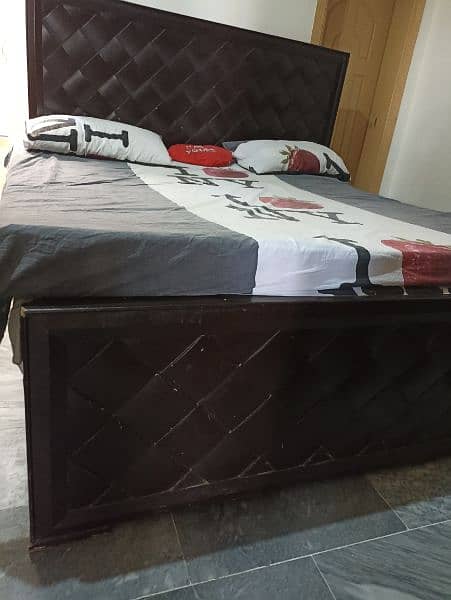 double bed side table dressing 1