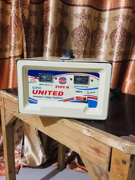 United Automatic Voltage stepbilizer 7