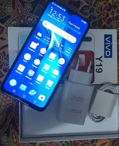 Vivo Y19, 8/128, 5000mah Dual engine Technology, Tripal Camera, 10/10