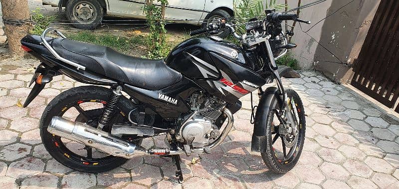 Yamaha YBR G 2016 13