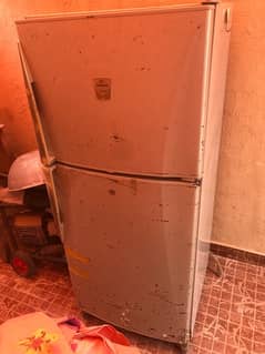 Dawlance fridge for sale