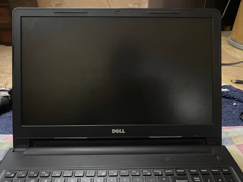 Dell Inspiron 15 3000 0