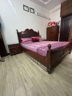 queen size bed for sale