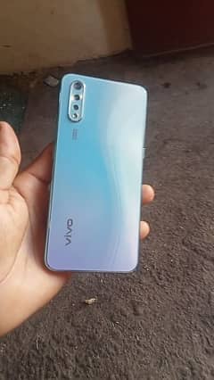 Vivo S1 4GB ram 128 GB sirf mobile glass chain display finger okay