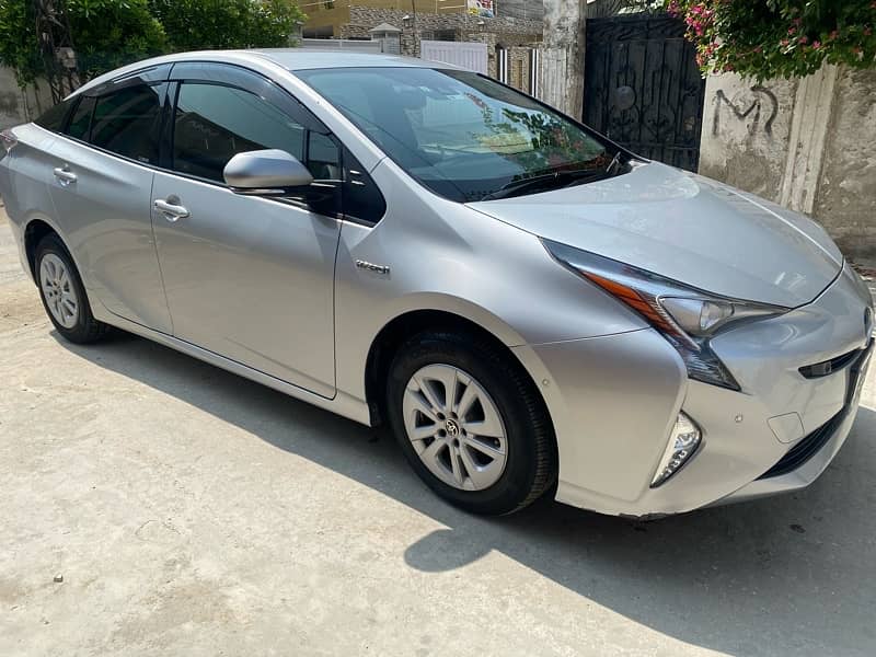 Toyota Prius 2018 10