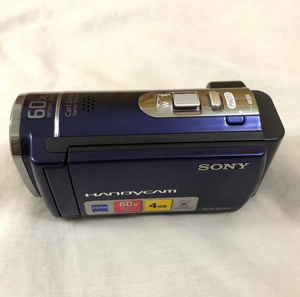 SONY Handycam DCR-SX44E For Sale 4