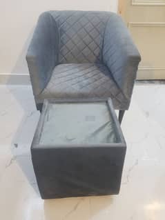 Comfortable Sofa chair with Table