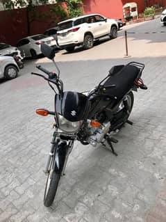 Suzuki 110s Black lush condition