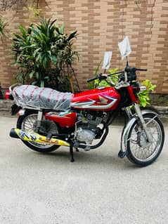 Honda cg 125 2016 model total original batter then 2018 and 2019