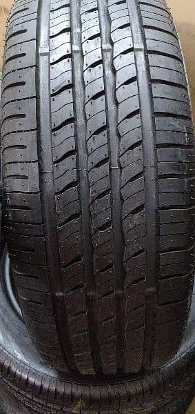 sportage Peugeot SUVs tire 225-55-18 1