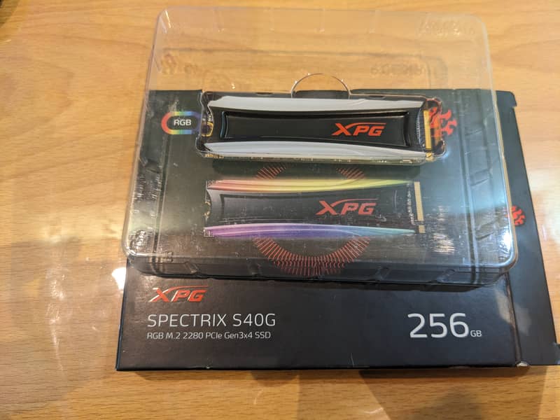 ADATA XPG Spectrix S40G 256GB RGB GEN3X4 M. 2 2280 4