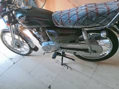 Honda 125 lush condition fresh bike