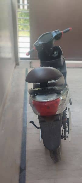 Electric scooty for sale 1