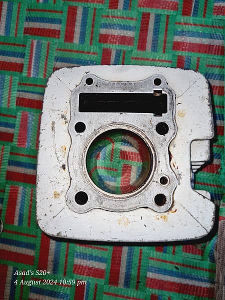 genuine Head, Cylinder for suzuki Gs150 with genuine valves, 2