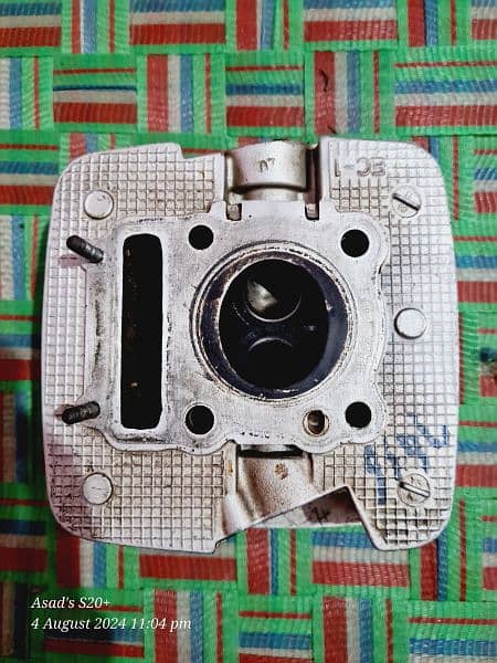 genuine Head, Cylinder for suzuki Gs150 with genuine valves, 9