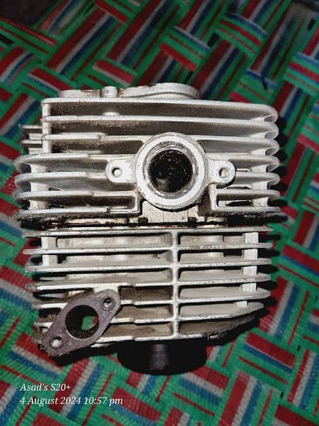 genuine Head, Cylinder for suzuki Gs150 with genuine valves, 19