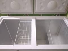 new medium deep freezer for Sale