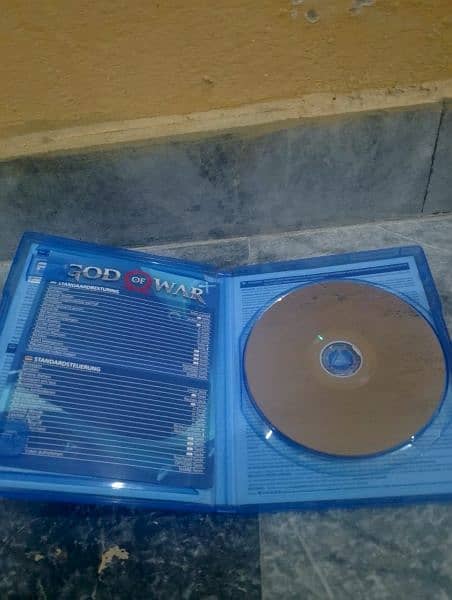 GOD of WAR ps4 cd 2