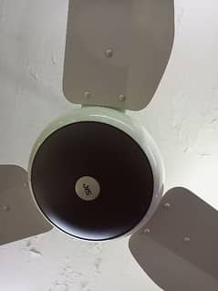 ONE SK CELLING FAN ONE YUNAS BRACKET FAN FOR SALE