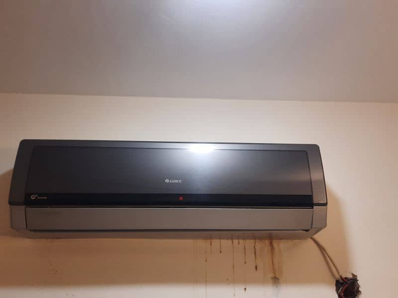 used GREE AC 1.5 ton/ 1 ton working condition for sale 0