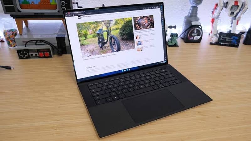 Dell XPS 15 4k Infinity 8th Gen Ci7 High End Machine 0