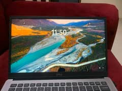 Dell laptop i5 8th generation 8/256 , scretchless