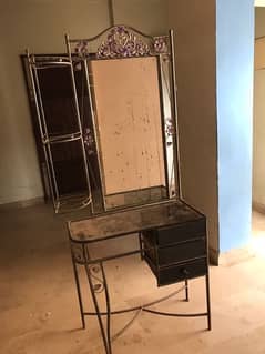 iron rod dressing table