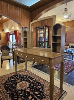 Dressing Table made from 100% real diyaar wood and pure Sheesham .