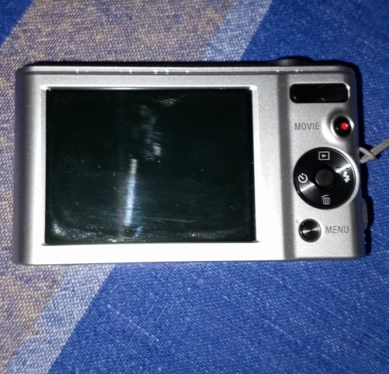 Sony w800 digital camera 4