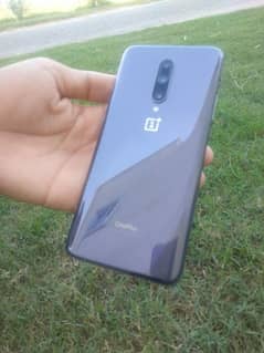 oneplus 7pro all ok ha koi crack shade nhi h non pta h