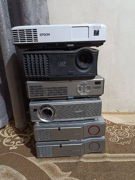 Multimedia Projector o31721182o9 3