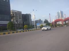 Gulberg Comercial space for rent in hot location
