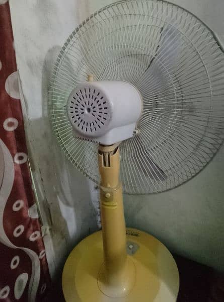 charging fan good cadition 4