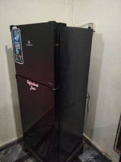 Vip condition inverter Fridge medium size urgent sale