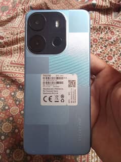 tecno pop 7 4gb 64gb new condition with box