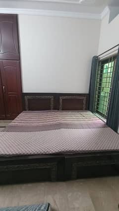 two single beds 10/ 8 condition