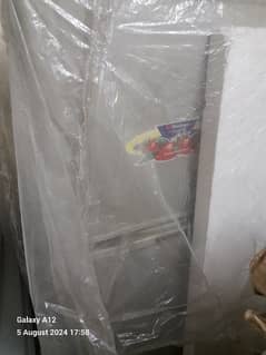 selling refrigerator