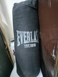 Boxing gloves,bag,gym banch