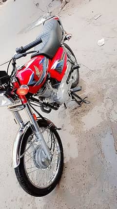 honda 125 brand new only some days used