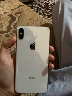 iphone xs Max 256gb dual physical approved BH 79% 0