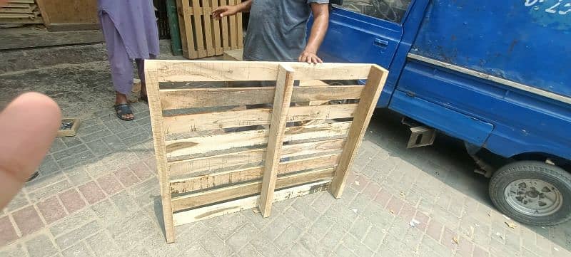 Export Wooden Pallets / Rack Storage / Warehouse stockist 17