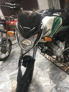 HONDA CG 125 DELUXE MODEL 2023