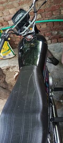 Honda CD 70 For Sale lush condition 3 month pehly li the applied for