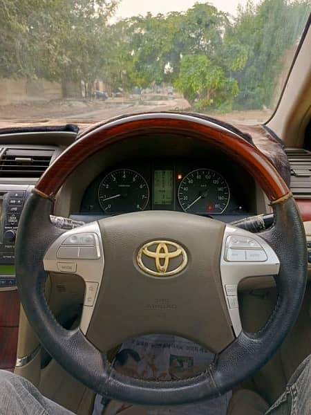 TOYOTA PREMIO 9