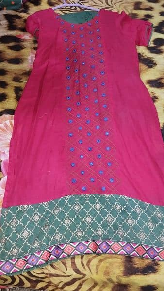 full embrioded gaown dress in good condition. 1