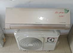 Electrolux 1.5 ton dc inverter EL05UC (0306=4462/443) ookkaaa Seet