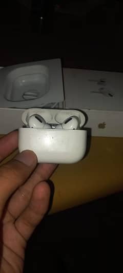 Airpods Best Condition And Battery Time Very Good