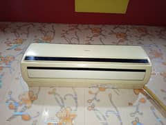 Hair 1 ton Air Conditioner