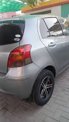 Toyota Vitz 2013