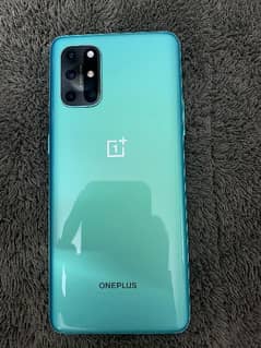 ONE PLUS 8T (with Superwarp charger)